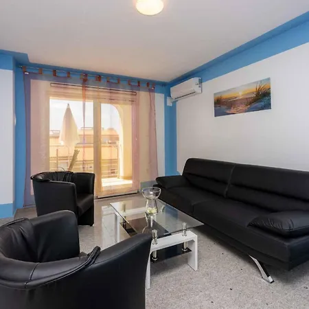 In 39370 Ferienhaus Novi Vinodolski